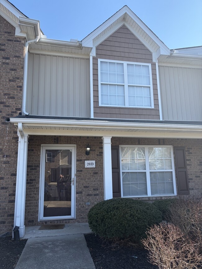 2033 Victory Gallop Ln in Murfreesboro, TN - Building Photo - Building Photo