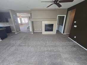 3904 Ropers Ranch St in North Las Vegas, NV - Building Photo - Building Photo
