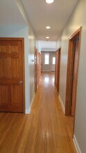 3318 N Keystone Ave, Unit B in Chicago, IL - Building Photo - Building Photo