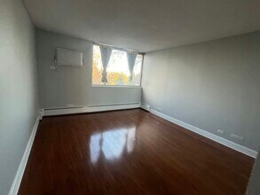 2200 S Stewart Ave in Lombard, IL - Building Photo - Building Photo