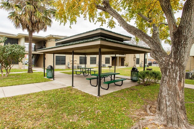 property at 615 S F St