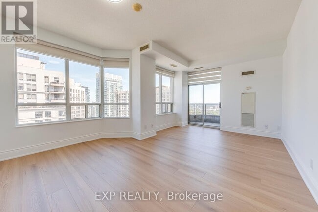property at 310-2310 Burnhamthorpe Rd W