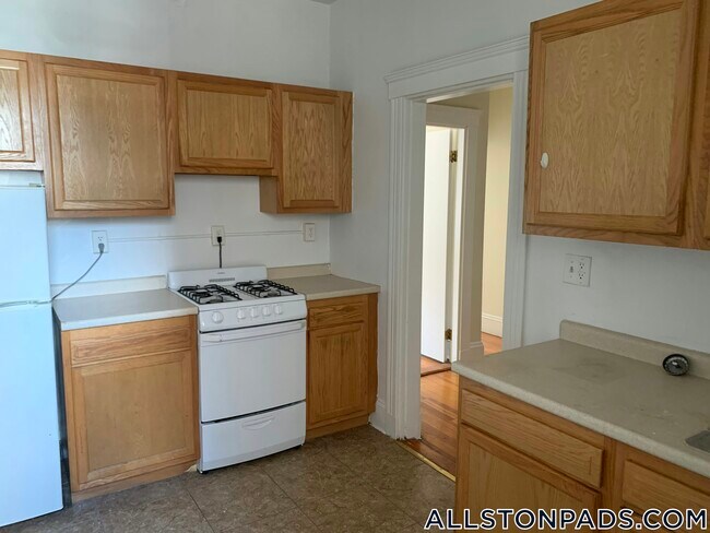 1377 Commonwealth Ave