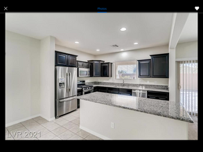 10623 Agate Knoll Ln in Las Vegas, NV - Building Photo - Building Photo