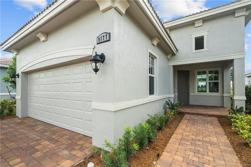 9177 SW Pepoli Way in Port St. Lucie, FL - Building Photo