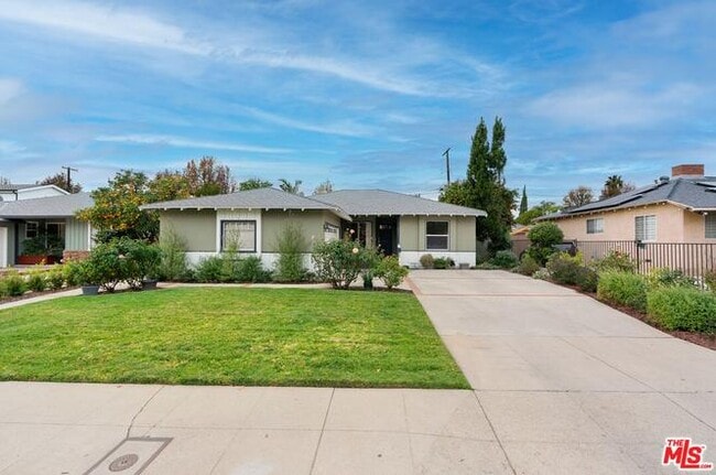 property at 6939 Noble Ave