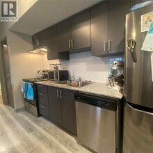 275 Larch St in Waterloo, ON - Building Photo - Building Photo