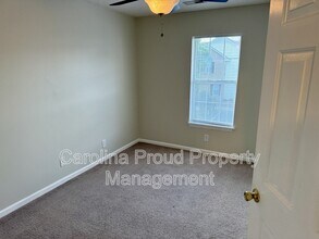 2932 Mulberry Ln in Greenville, NC - Building Photo - Building Photo