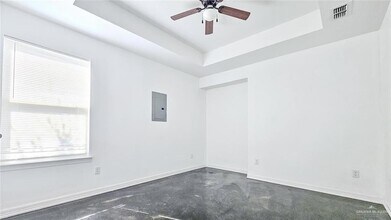 511 Lotto Ln, Unit 1 in Edinburg, TX - Foto de edificio - Building Photo