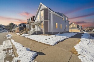 1 Clough St in Lynn, MA - Building Photo