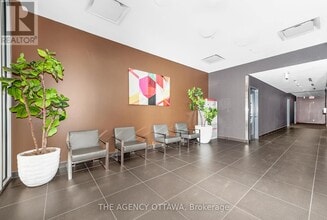 340-340 McLeod St in Ottawa, ON - Building Photo - Building Photo