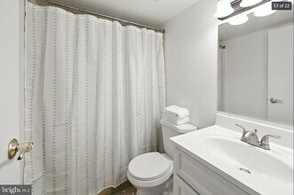 200 Winding Way in Downingtown, PA - Foto de edificio - Building Photo