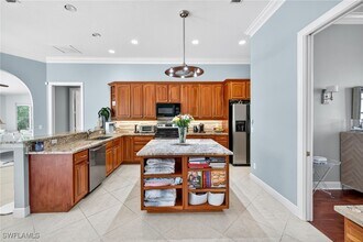 2229 Goshawk Ct in Naples, FL - Building Photo - Building Photo