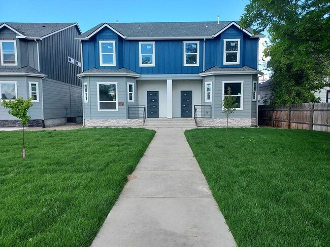 215 12th Ave S in Nampa, ID - Building Photo - Building Photo