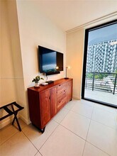 5350 NW 84th Ave, Unit 610 in Doral, FL - Building Photo - Building Photo
