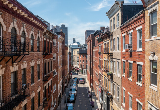 Torrington North End in Boston, MA - Foto de edificio - Building Photo