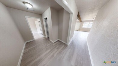 2018 Shoemaker Dr in Killeen, TX - Building Photo - Building Photo