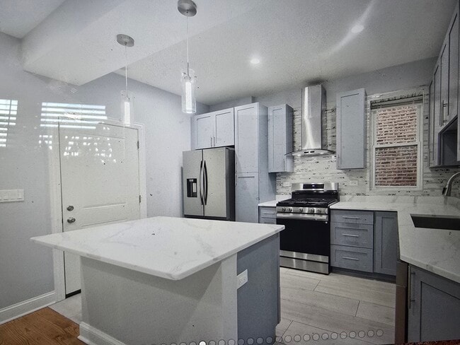 4524 N Central Park Ave, Unit 2 in Chicago, IL - Building Photo - Building Photo