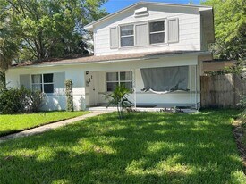 345 22nd Ave S in St. Petersburg, FL - Building Photo