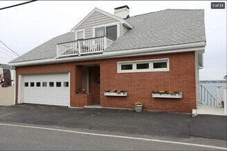 234 Wilson Rd, Unit 1 in Nahant, MA - Foto de edificio - Building Photo