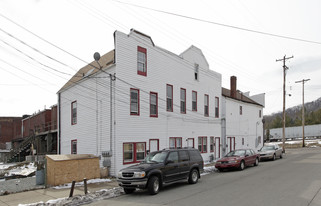 302-308 South Ave in Verona, PA - Building Photo