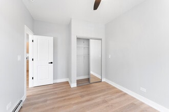 1546 W Jonquil Terrace in Chicago, IL - Building Photo - Building Photo