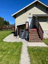 1708 S Durango St, Unit B in Tacoma, WA - Foto de edificio - Building Photo