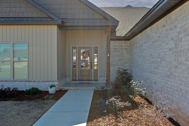 1909 Clear Br Rd in Deatsville, AL - Building Photo - Building Photo