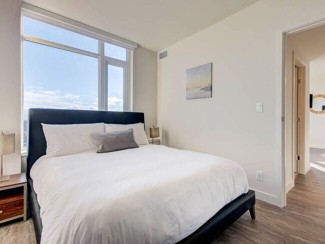 4733 Hazel St in Burnaby, BC - Building Photo - Building Photo