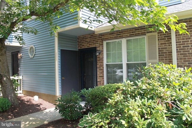 property at 5091 Beech Ct