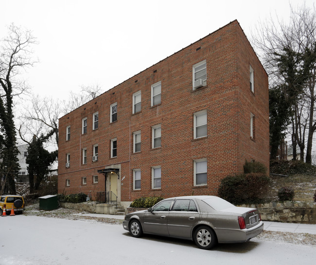 1601 26th Pl SE in Washington, DC - Building Photo - Building Photo