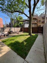 1320 N Wicker Park Ave in Chicago, IL - Building Photo - Building Photo