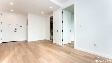 654 Madison St, Unit 5f in Brooklyn, NY - Building Photo - Building Photo