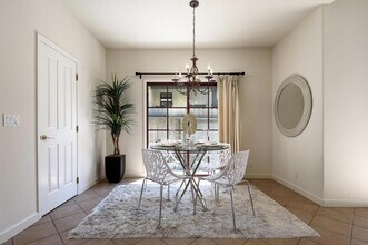 000 Calle Esperanza in Santa Barbara, CA - Building Photo - Building Photo
