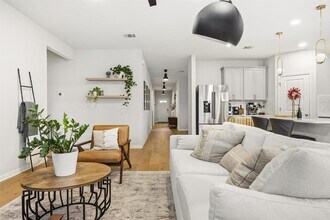 6604 Coalinga Ln in Pflugerville, TX - Building Photo - Building Photo