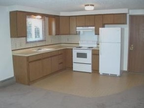 Pine Terrace Apartments in Walworth, WI - Building Photo - Building Photo