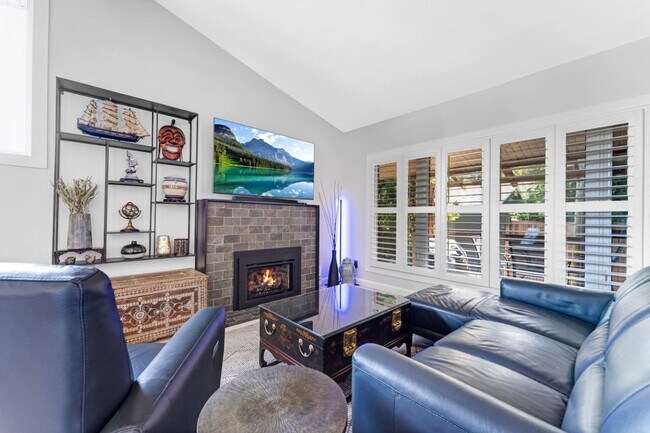 670 Coronation Ave. in Ottawa, ON - Building Photo - Building Photo