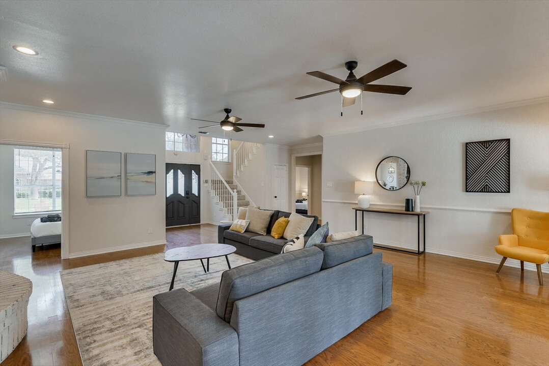 7701 Ridgeway Ct in North Richland Hills, TX - Building Photo