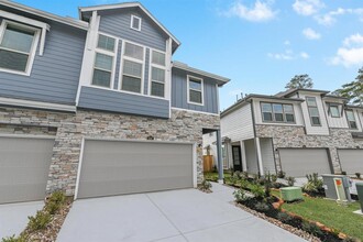 658 Aspen Falls Ct in Conroe, TX - Building Photo - Building Photo