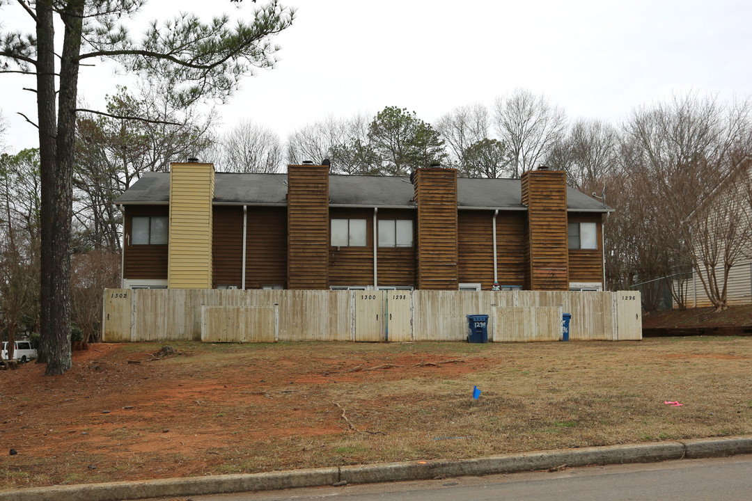 1298-1302 Lowe Ln in Roswell, GA - Building Photo