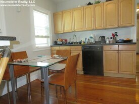 95 Frederick Ave, Unit 1 in Medford, MA - Building Photo