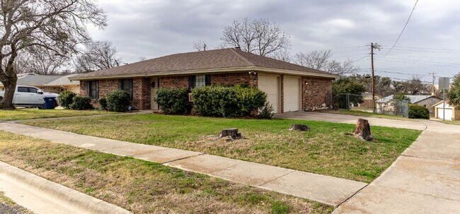 817 N 23rd St in Copperas Cove, TX - Building Photo - Building Photo