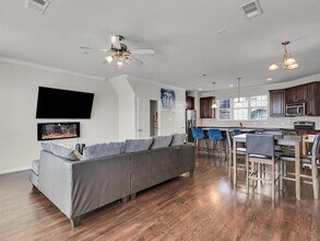 2700 Club Ridge Dr in Lewisville, TX - Building Photo - Building Photo