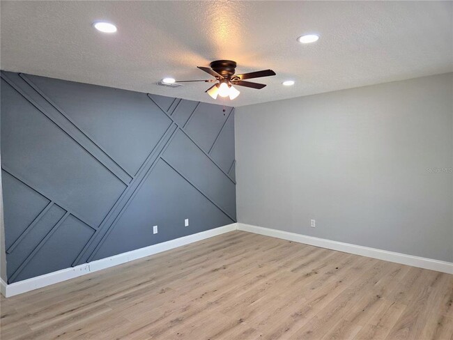 3150 Emerson Ave S in St. Petersburg, FL - Building Photo - Building Photo