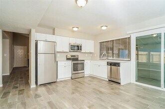 4210 Coronet Ln in Arlington, TX - Building Photo - Building Photo