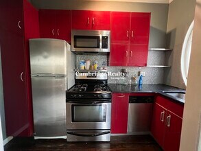 15 Trowbridge St, Unit 2 in Cambridge, MA - Building Photo - Building Photo