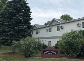 1203 34th St Cir S in Moorhead, MN - Building Photo