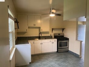 4676 Augustine St in Pleasanton, CA - Building Photo - Building Photo