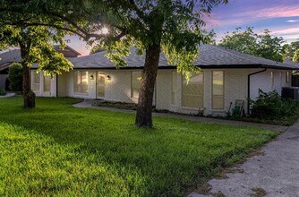 7636 Skylake Dr in Fort Worth, TX - Building Photo - Building Photo