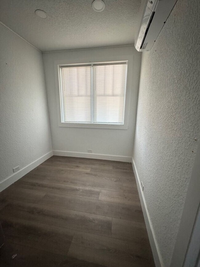 206 W Main St in Leesburg, FL - Foto de edificio - Building Photo